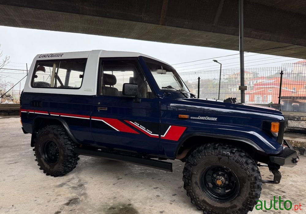 1988' Toyota Land Cruiser 250 Td photo #2