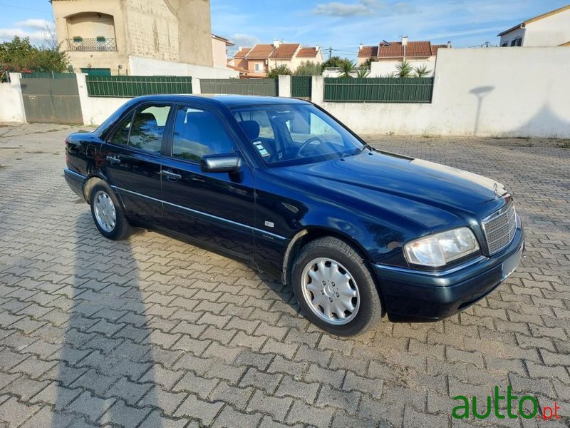 1997' Mercedes-Benz Classe C photo #3