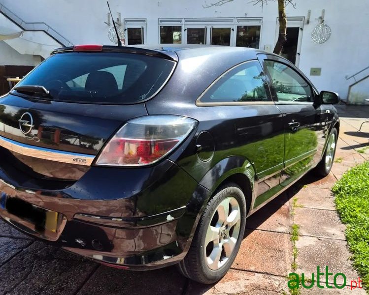 2006' Opel Astra Gtc 1.3 Cdti photo #4