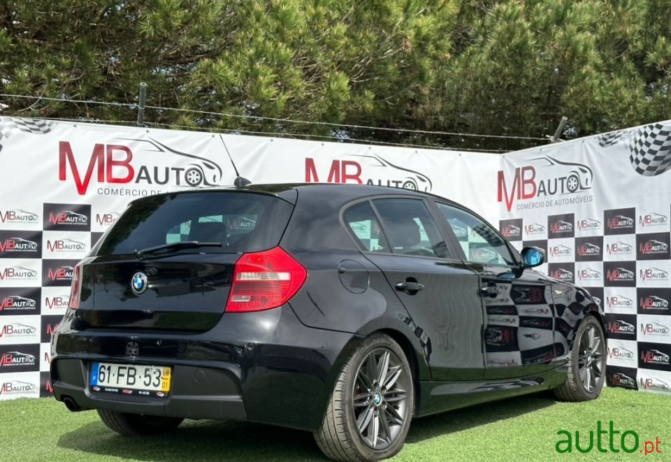 2008' BMW 123 photo #5