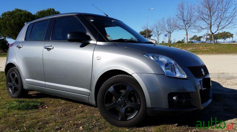 2007' Suzuki Swift 1.3 Ddis Glx photo #1