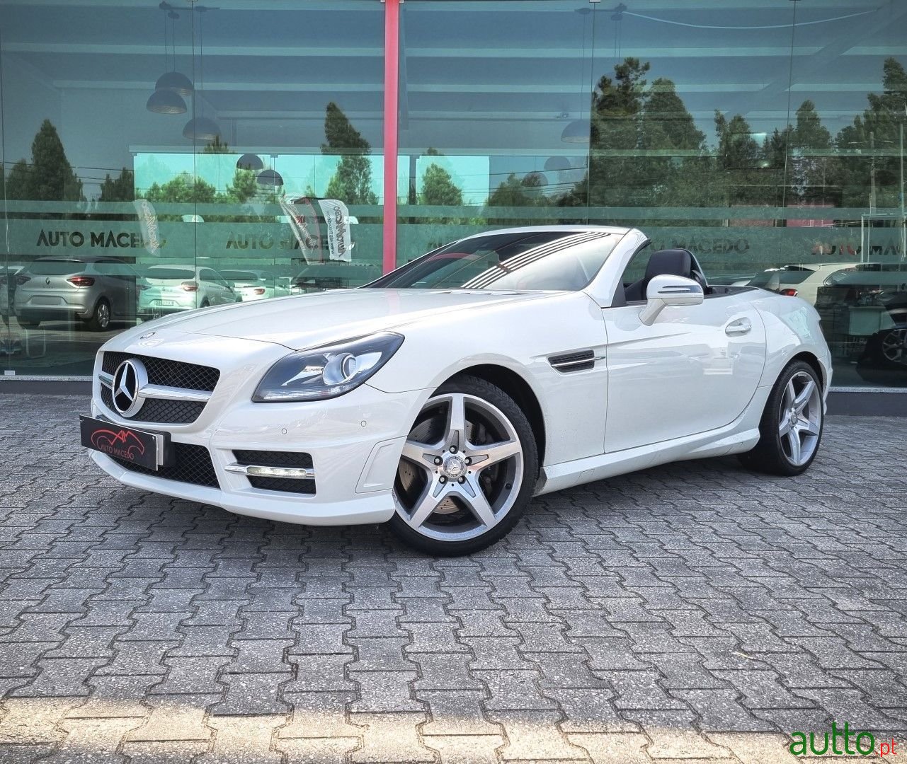 2012' Mercedes-Benz Slk-250 photo #1