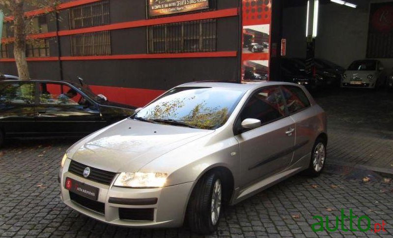 2002' Fiat Stilo 1.6 Dynamic photo #2