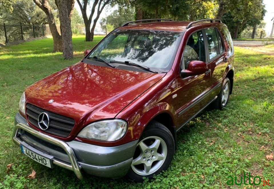 2000' Mercedes-Benz Ml-270 photo #4