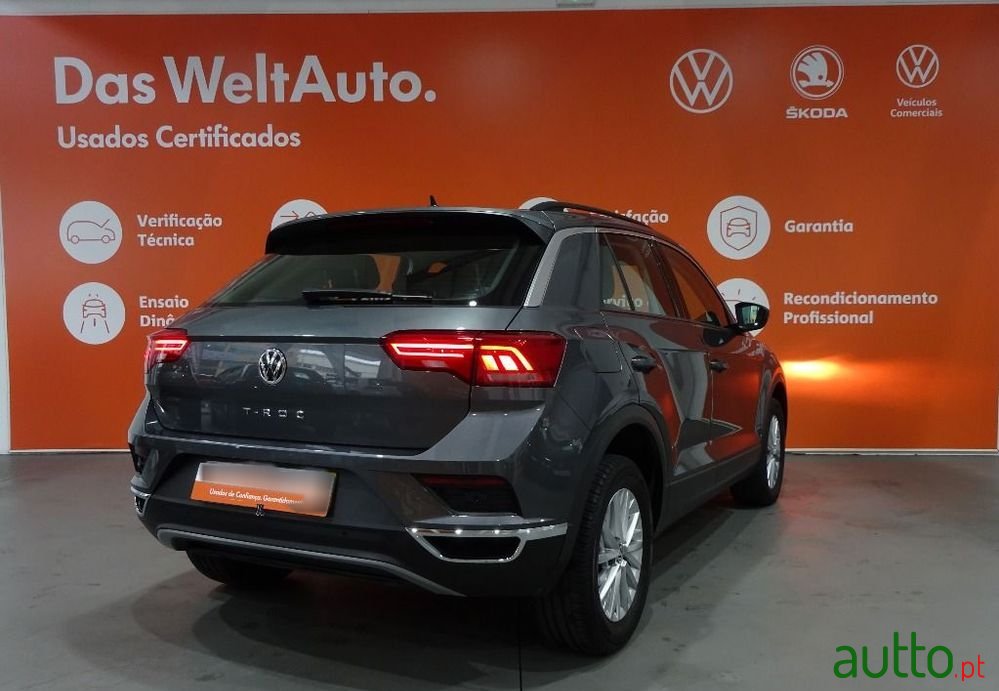 2019' Volkswagen T-Roc photo #5