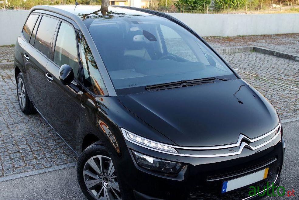 2015' Citroen C4 Grand Picasso photo #1