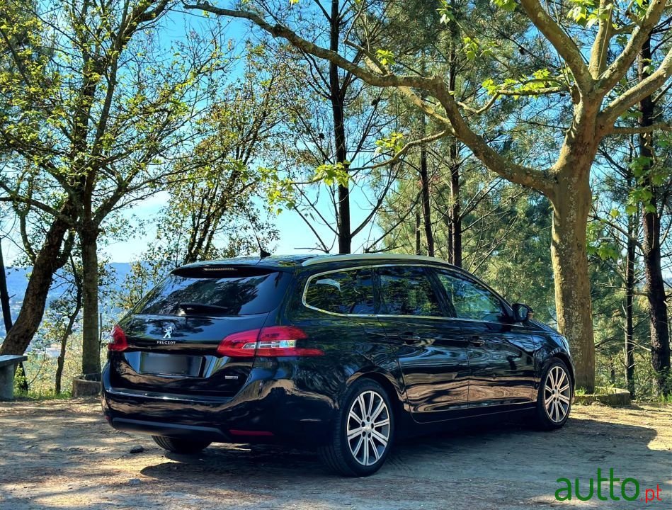 2015' Peugeot 308 Sw photo #6