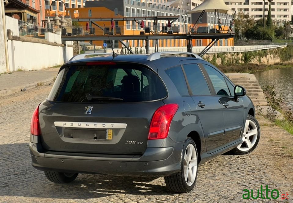 2010' Peugeot 308 Sw photo #3