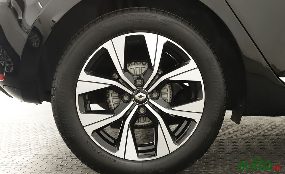 2021' Renault Clio photo #5