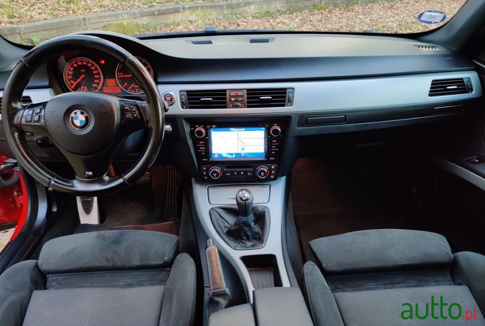 2008' BMW 320 D photo #1