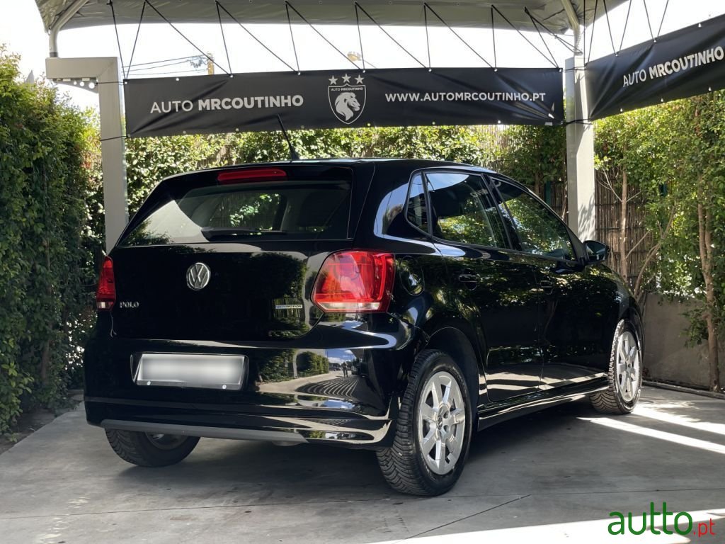 2013' Volkswagen Polo photo #5