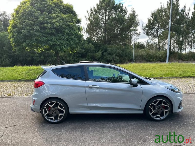 2019' Ford Fiesta photo #6