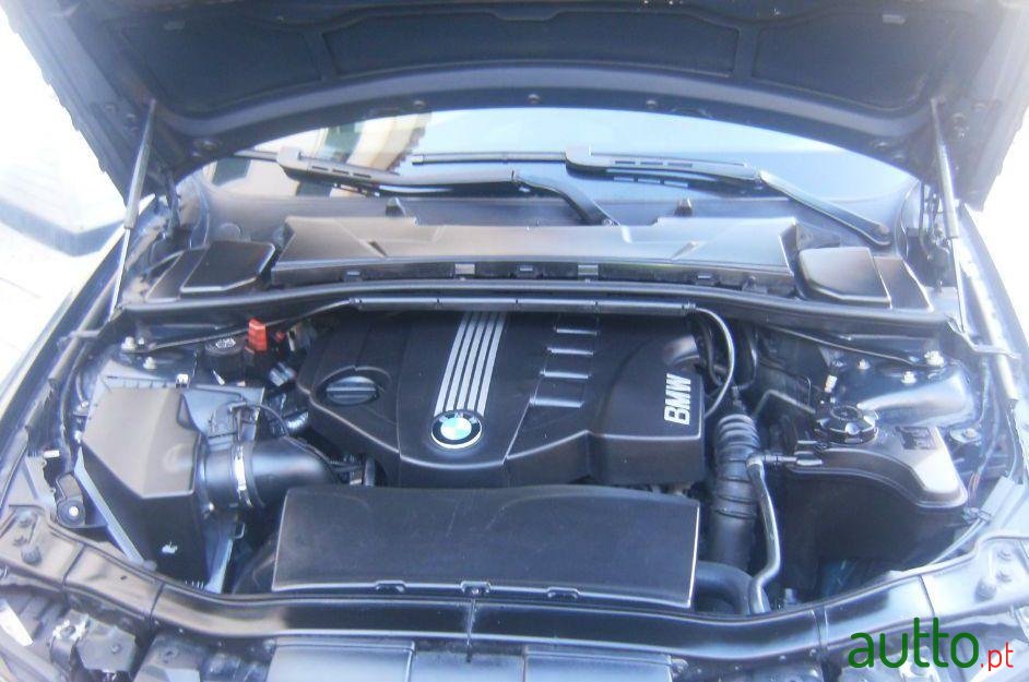 2007' BMW 320 Touring photo #3