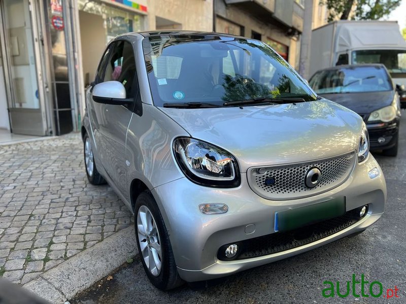 2018' Smart Fortwo Eq Prime photo #2