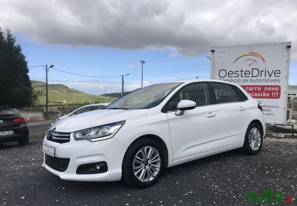 2016' Citroen C4 photo #1
