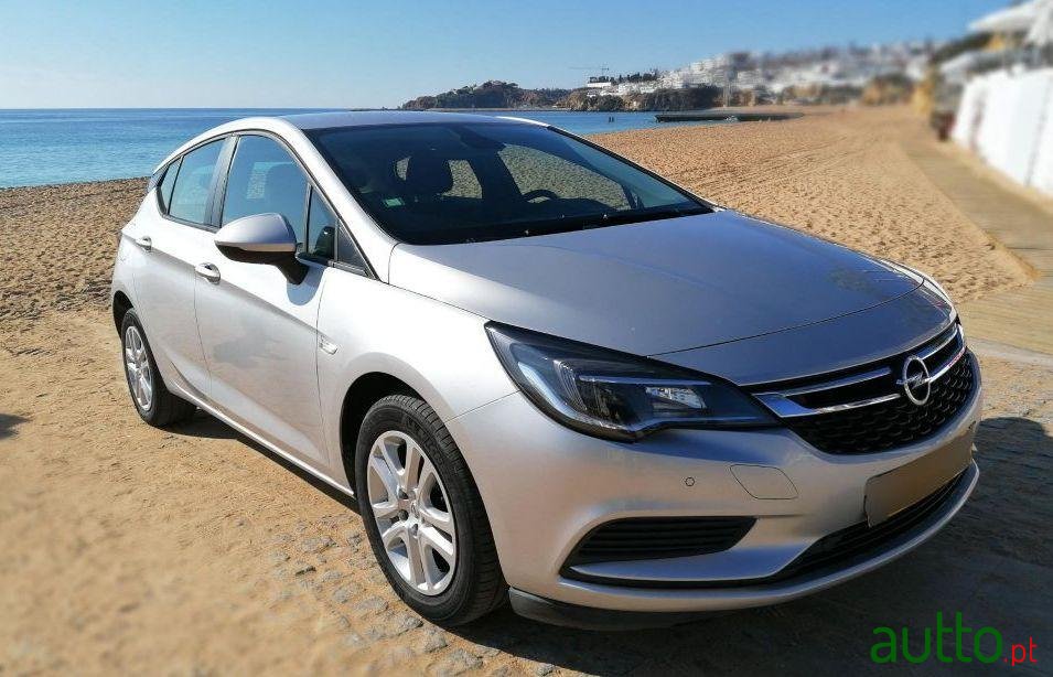 2017' Opel Astra Ecoflex photo #2