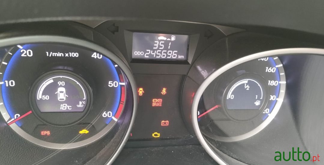 2011' Hyundai I30 photo #3