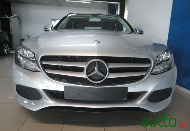 2016' Mercedes-Benz C-200 photo #4