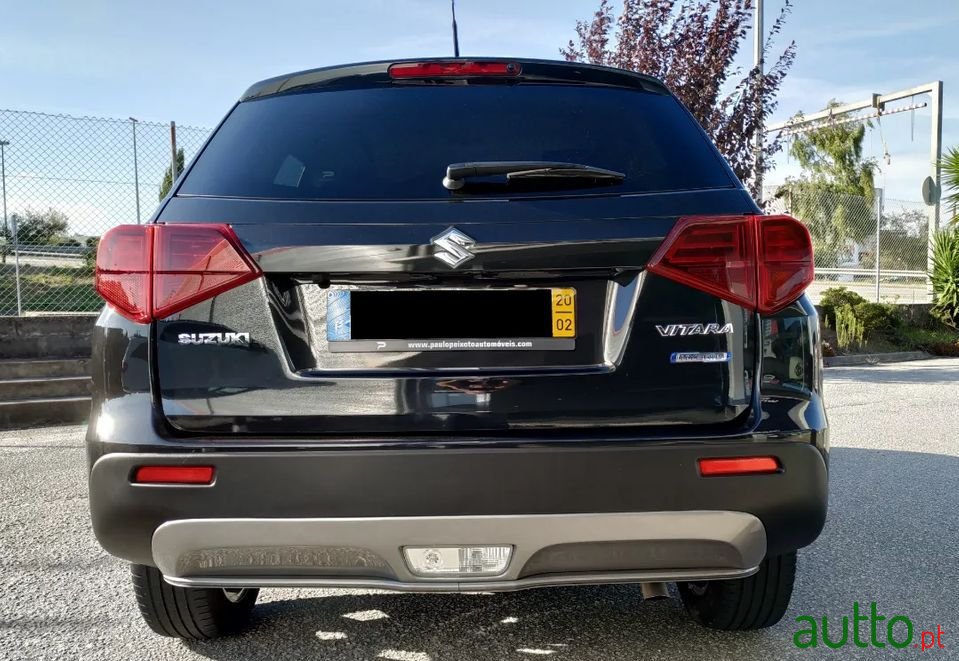 2020' Suzuki Vitara photo #3