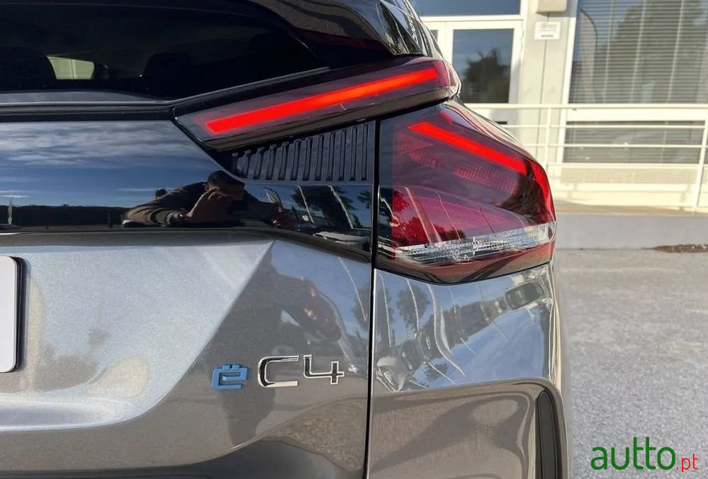 2022' Citroen E-C4 Feel photo #4