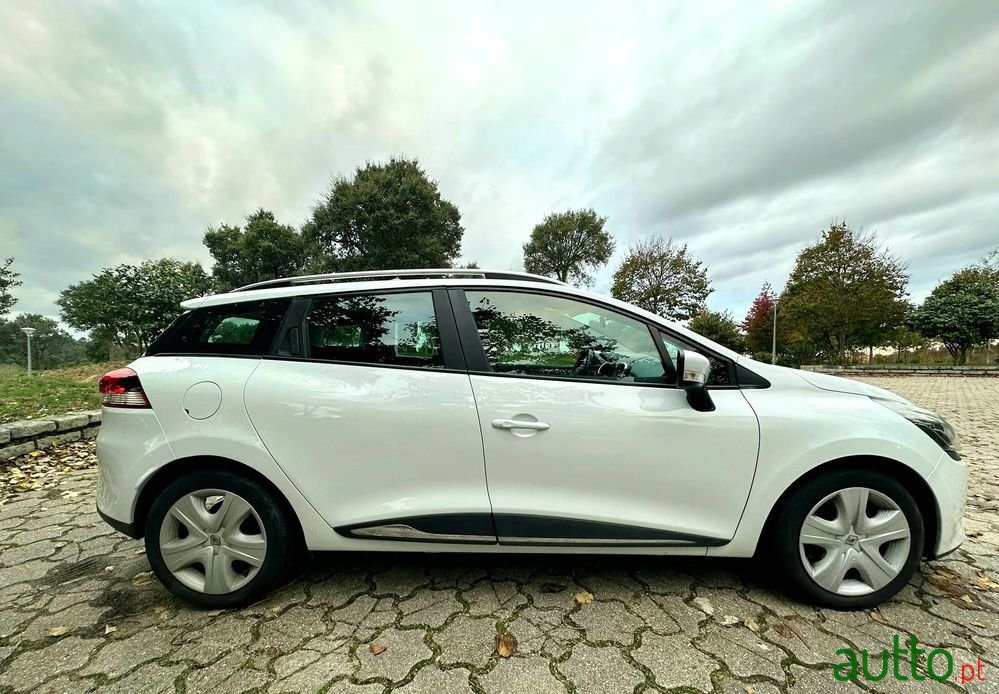 2015' Renault Clio photo #4