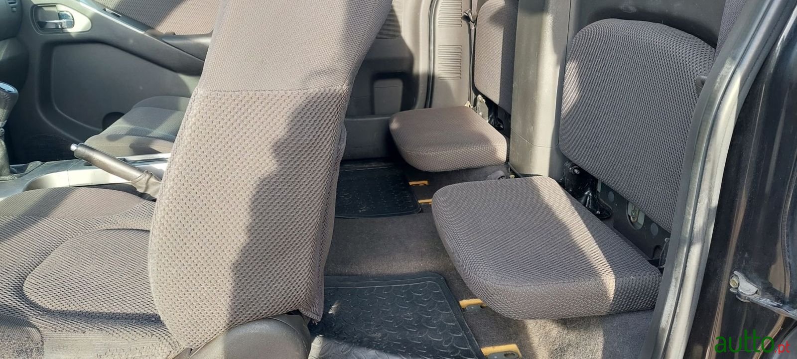 2006' Nissan Navara photo #4