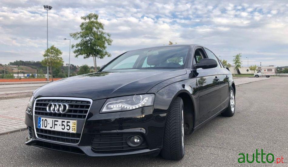 2010' Audi A4 2.0 Tdi photo #1