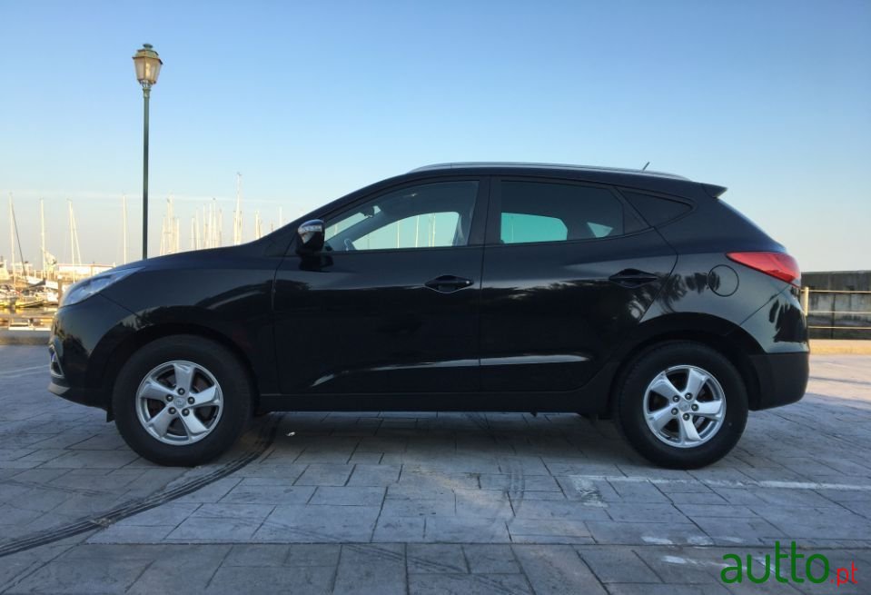 2011' Hyundai ix35 photo #5