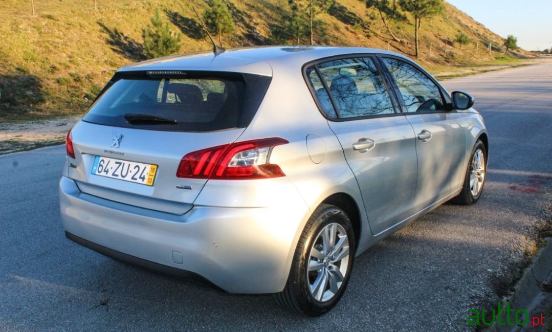 2016' Peugeot 308 photo #3