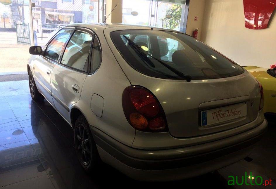 1999' Toyota Corolla Liftback 1.3 Luna photo #2