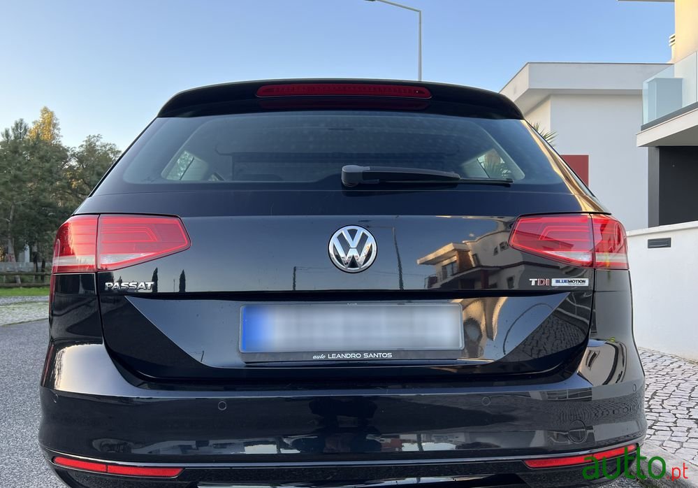 2015' Volkswagen Passat Variant photo #3