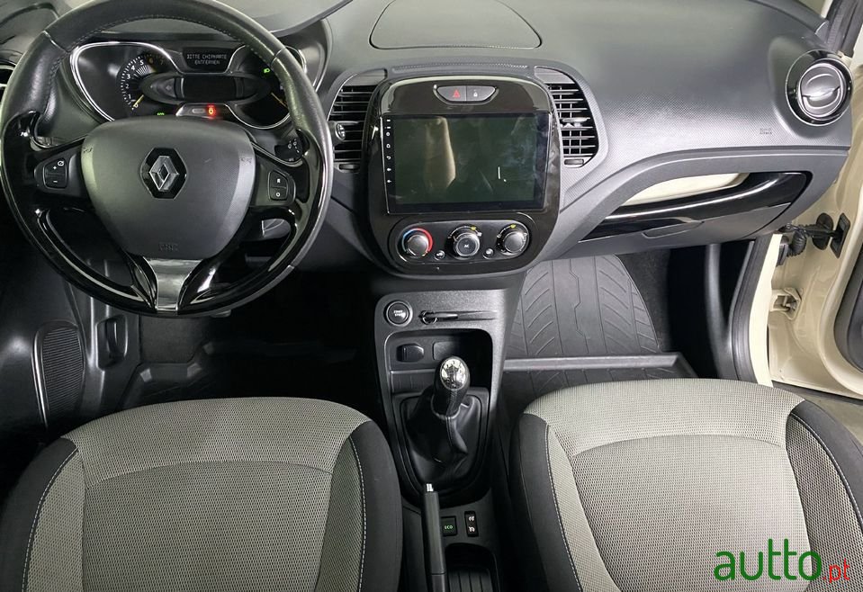 2014' Renault Captur photo #4