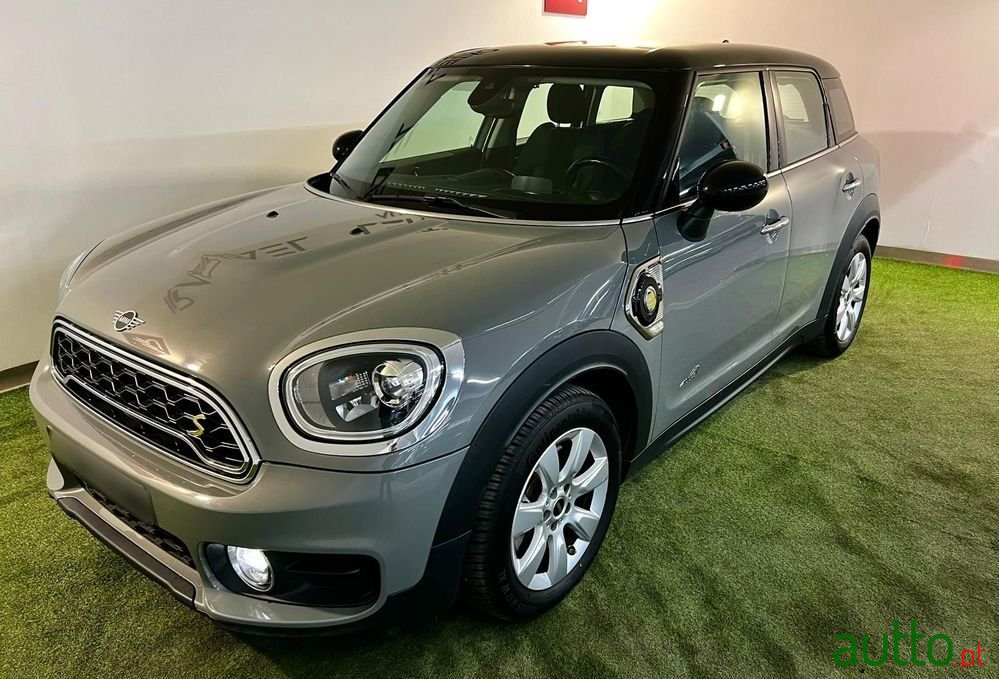 2019' MINI Countryman Cooper photo #3
