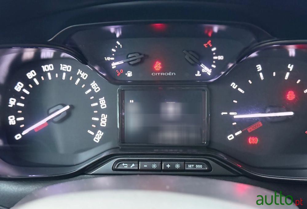 2020' Citroen C3 1.2 Puretech Shine photo #6