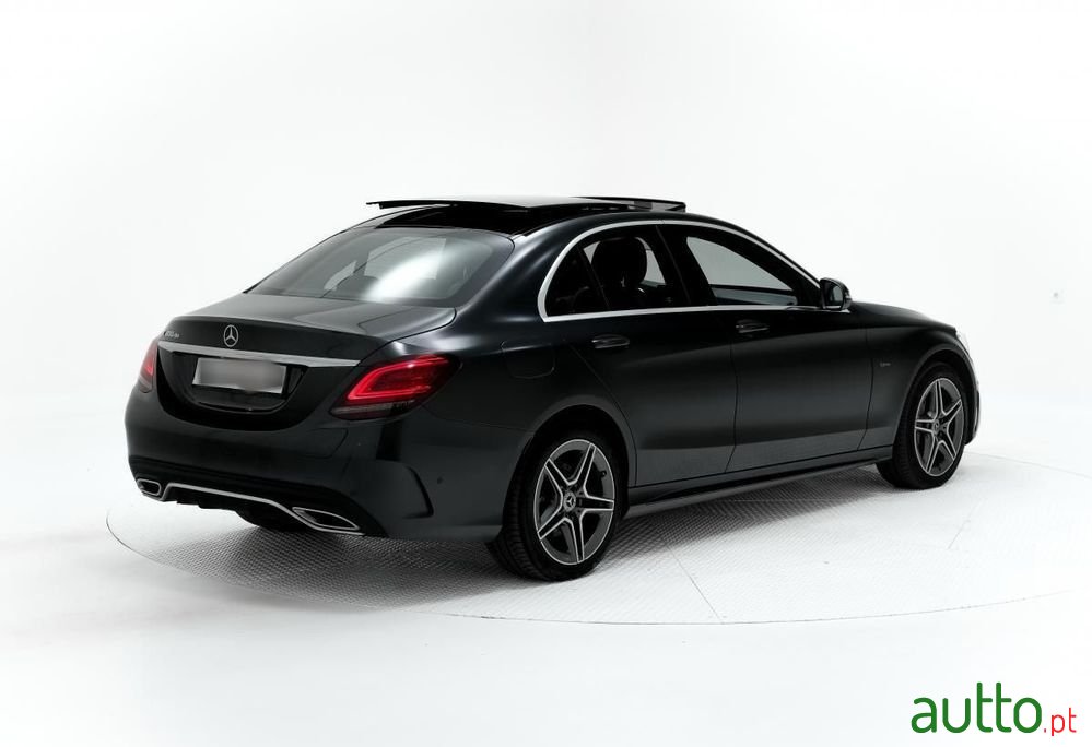 2021' Mercedes-Benz Classe C De Amg Line photo #2