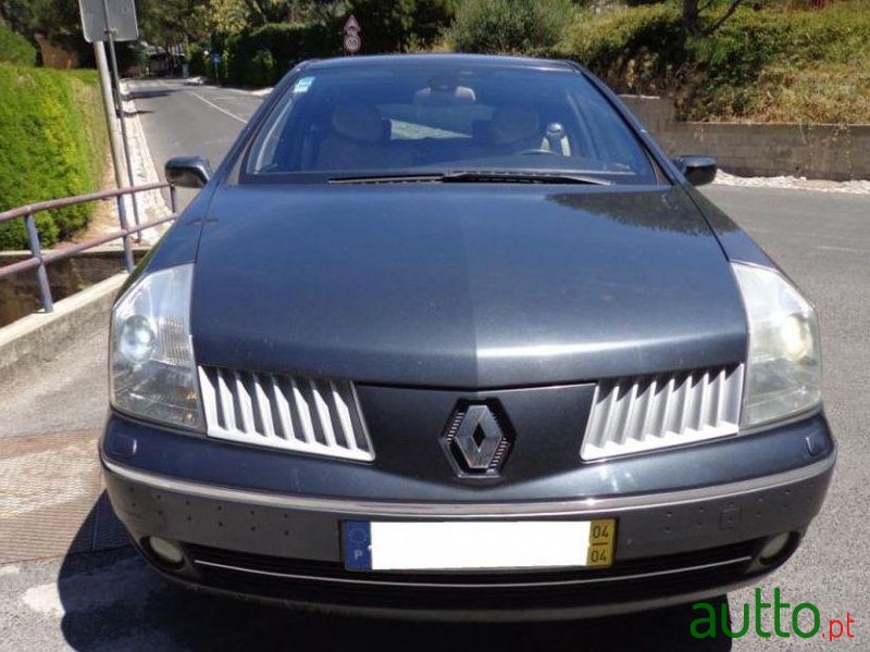 2004' Renault Vel Satis 2.2 Dci Initiale photo #3