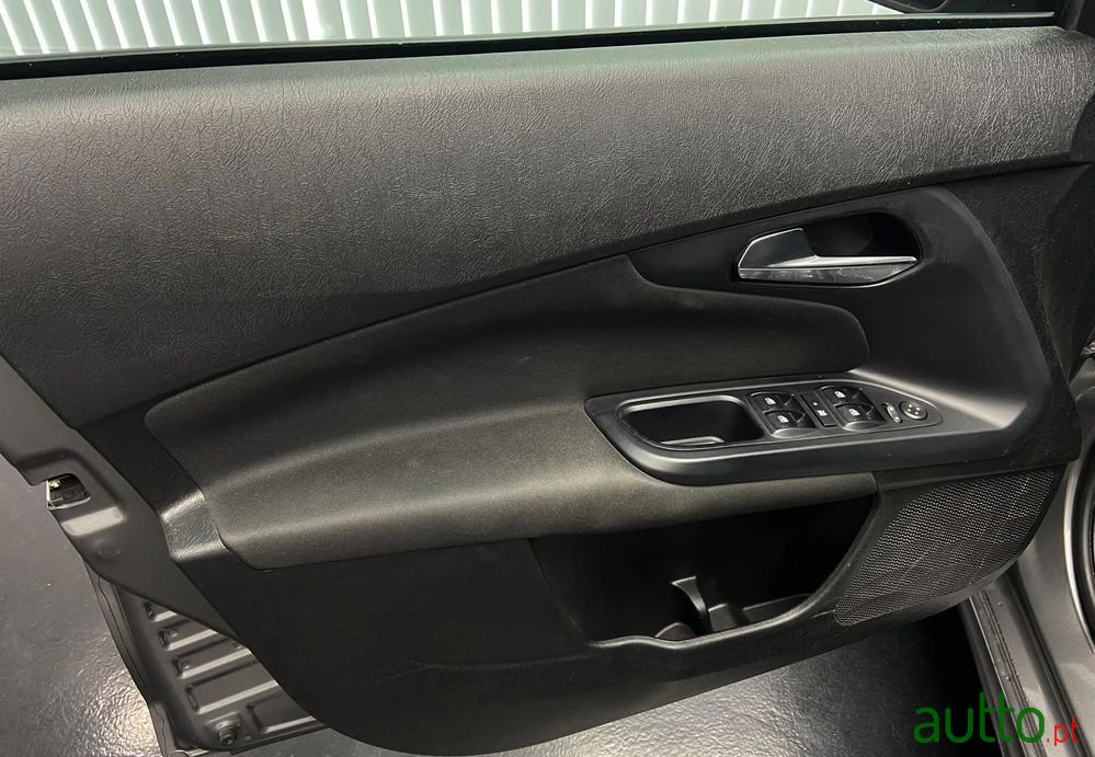 2022' Fiat Tipo Station Wagon photo #6