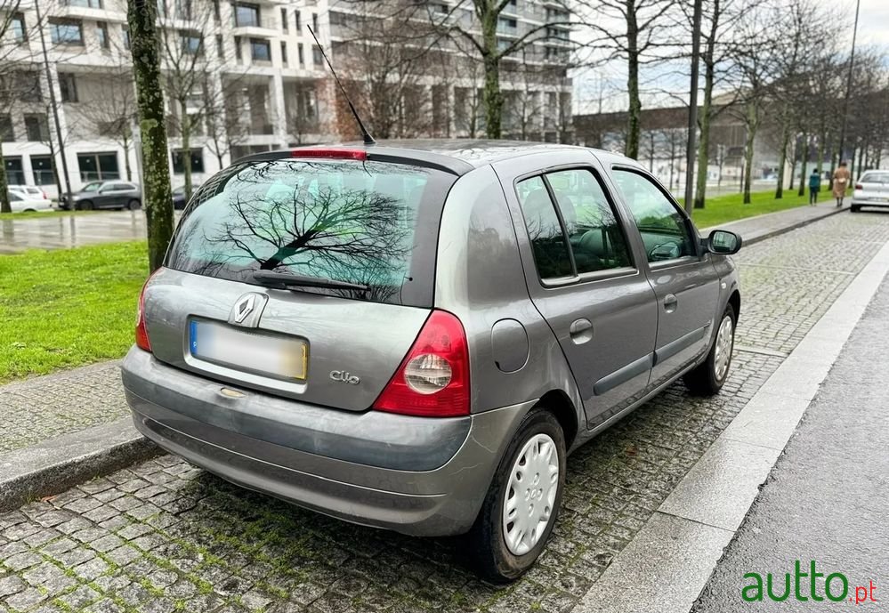 2003' Renault Clio 1.2 Expression photo #5