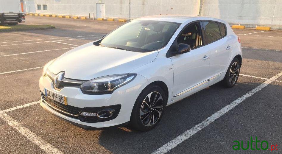 2014' Renault Megane photo #2