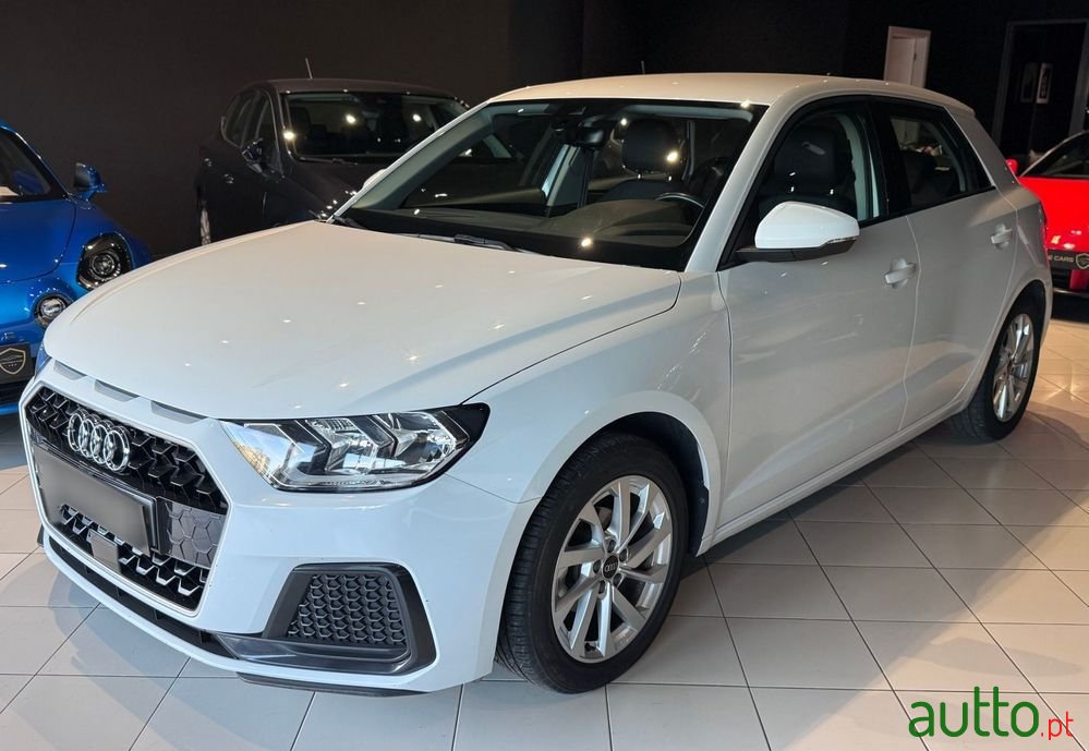 2023' Audi A1 Sportback photo #1