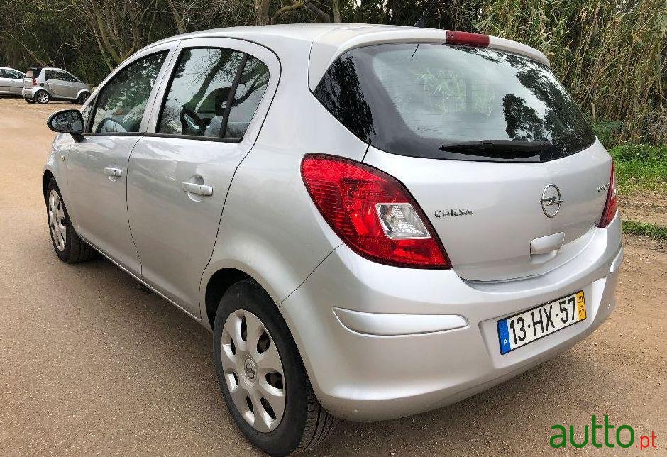 2009' Opel Corsa 1.3 Cdti Enjoy photo #2