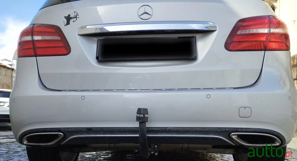 2017' Mercedes-Benz B 180 photo #4