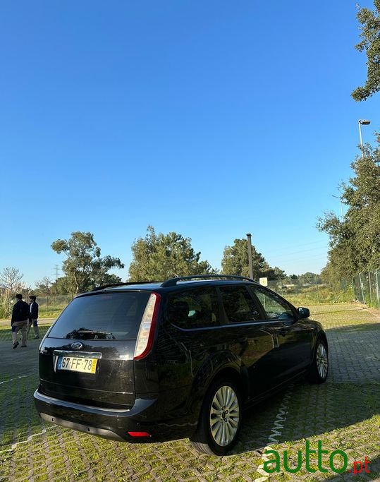 2008' Ford Focus Sw photo #3