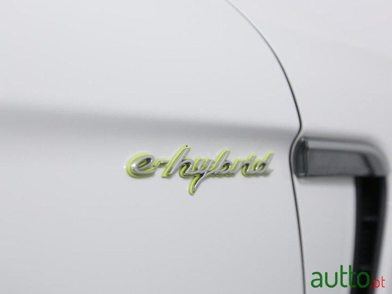 2014' Porsche Panamera S E-Hybrid photo #6