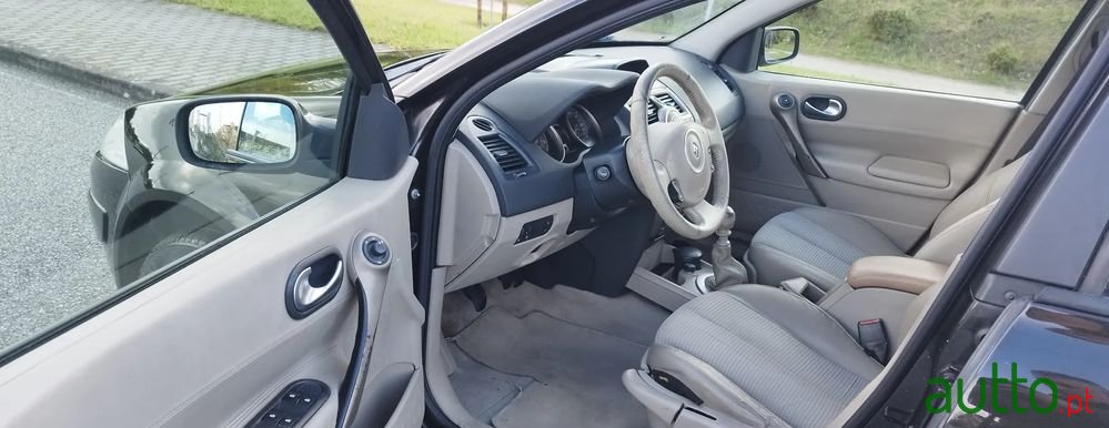 2006' Renault Megane Break photo #6