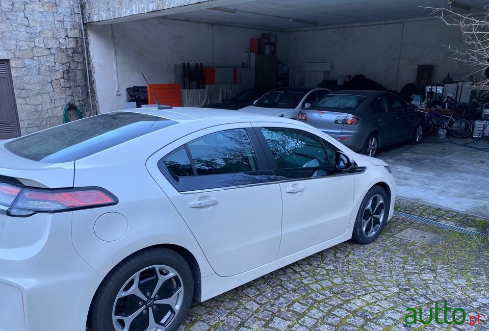 2012' Opel Ampera photo #4