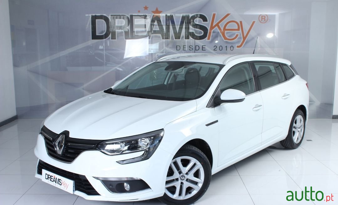 2019' Renault Megane Sport Tourer photo #1