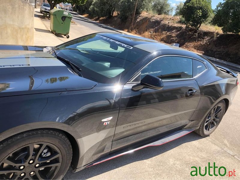 2019' Chevrolet Camaro photo #3