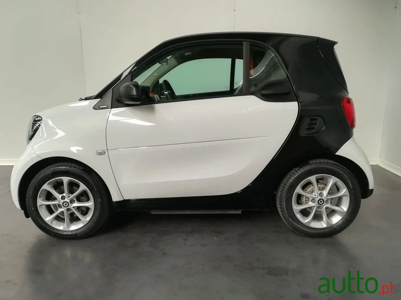 2018' Smart Fortwo Electric Drive Passion photo #4