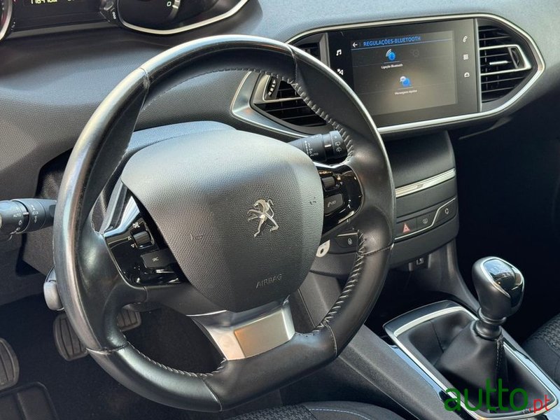 2020' Peugeot 308 Sw photo #4